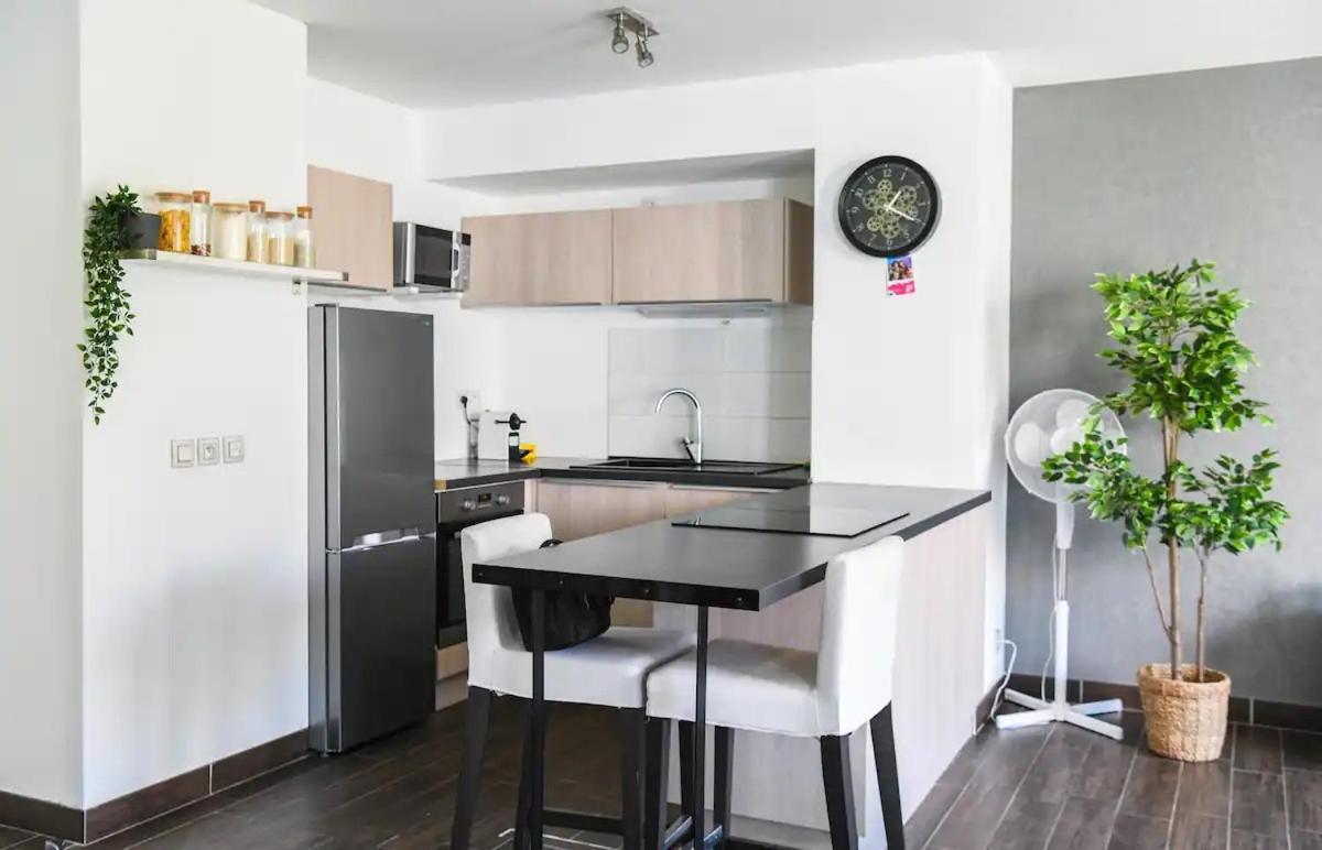 Superbe Appartement Avec Terrasse, Piscine & Parking Prive A Marseille Marselha Exterior foto