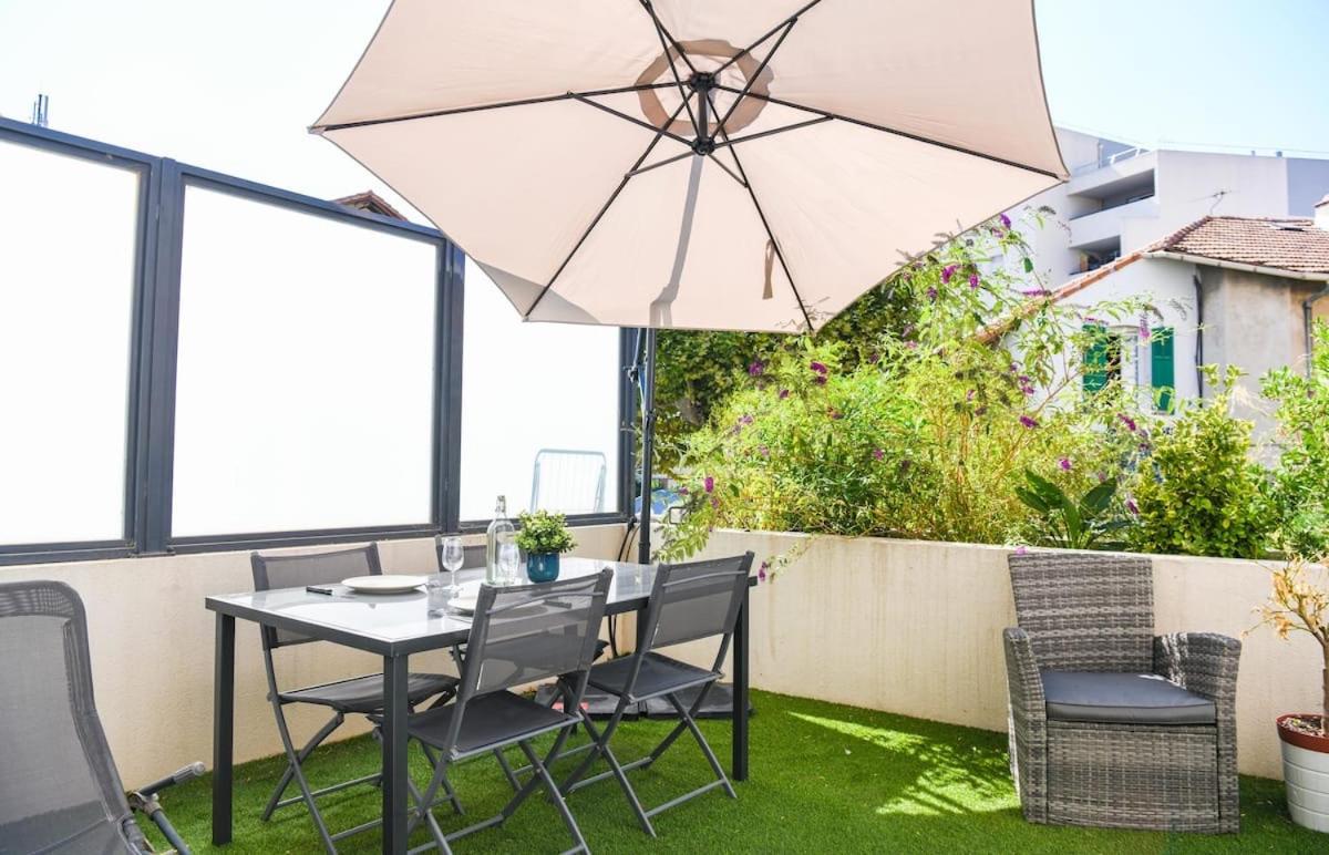 Superbe Appartement Avec Terrasse, Piscine & Parking Prive A Marseille Marselha Exterior foto