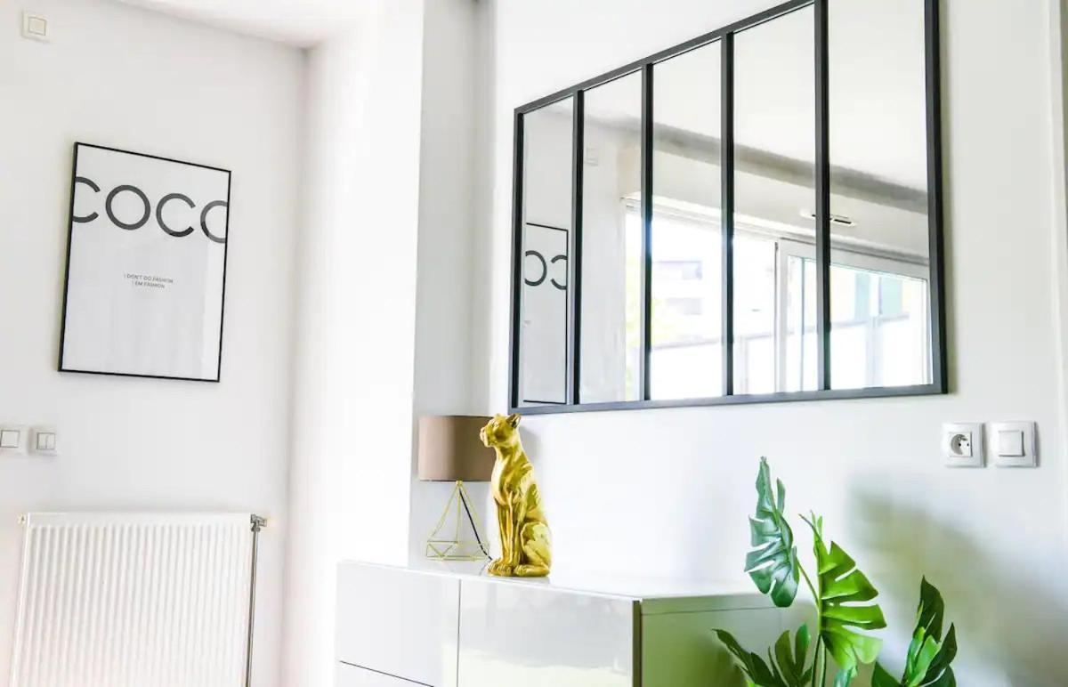 Superbe Appartement Avec Terrasse, Piscine & Parking Prive A Marseille Marselha Exterior foto